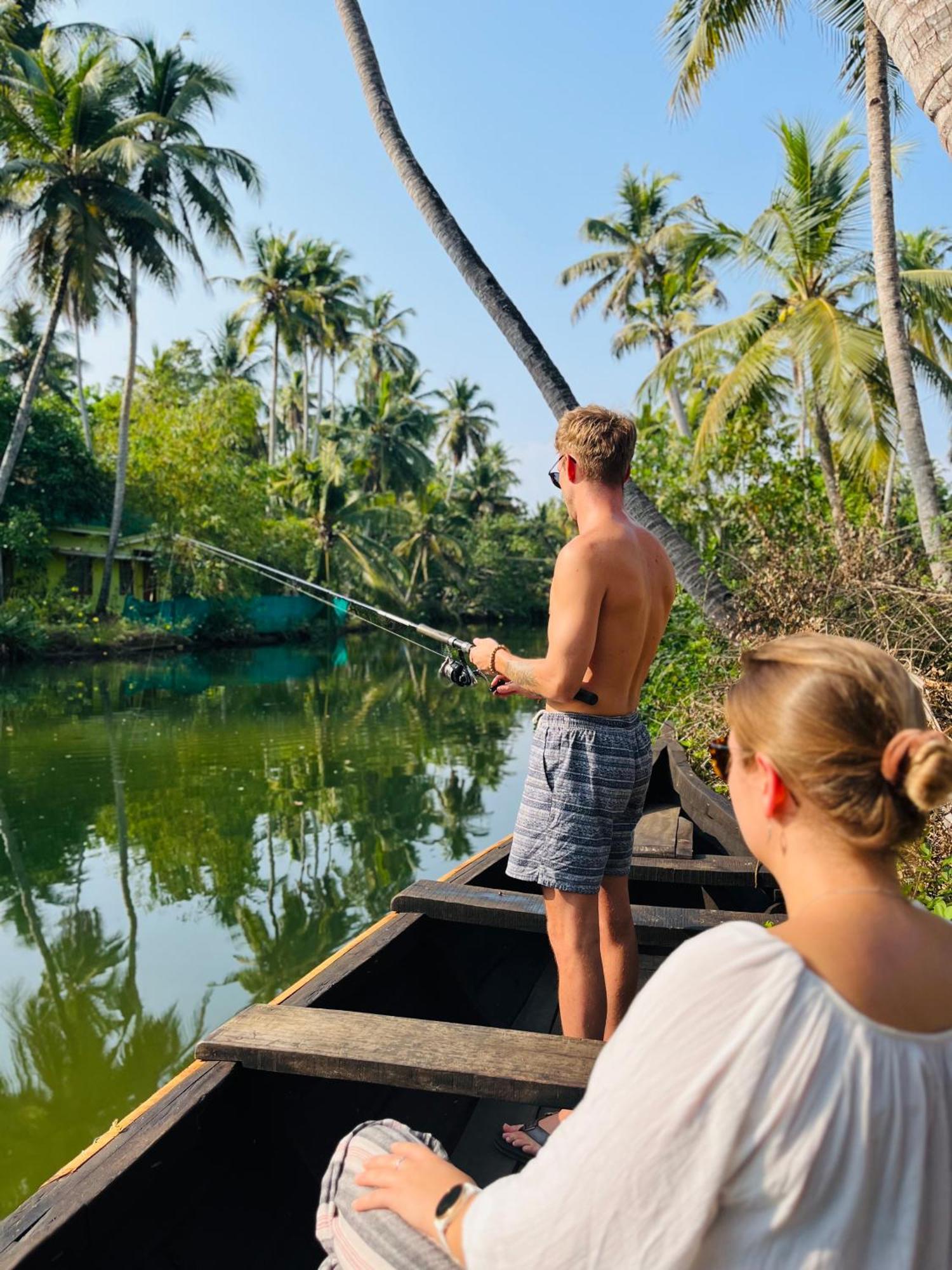 Riverrootsstays Mundrothuruth Esterno foto